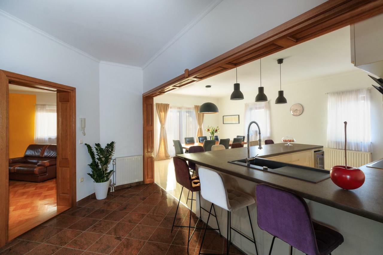Villa Dream Srima Eksteriør bilde